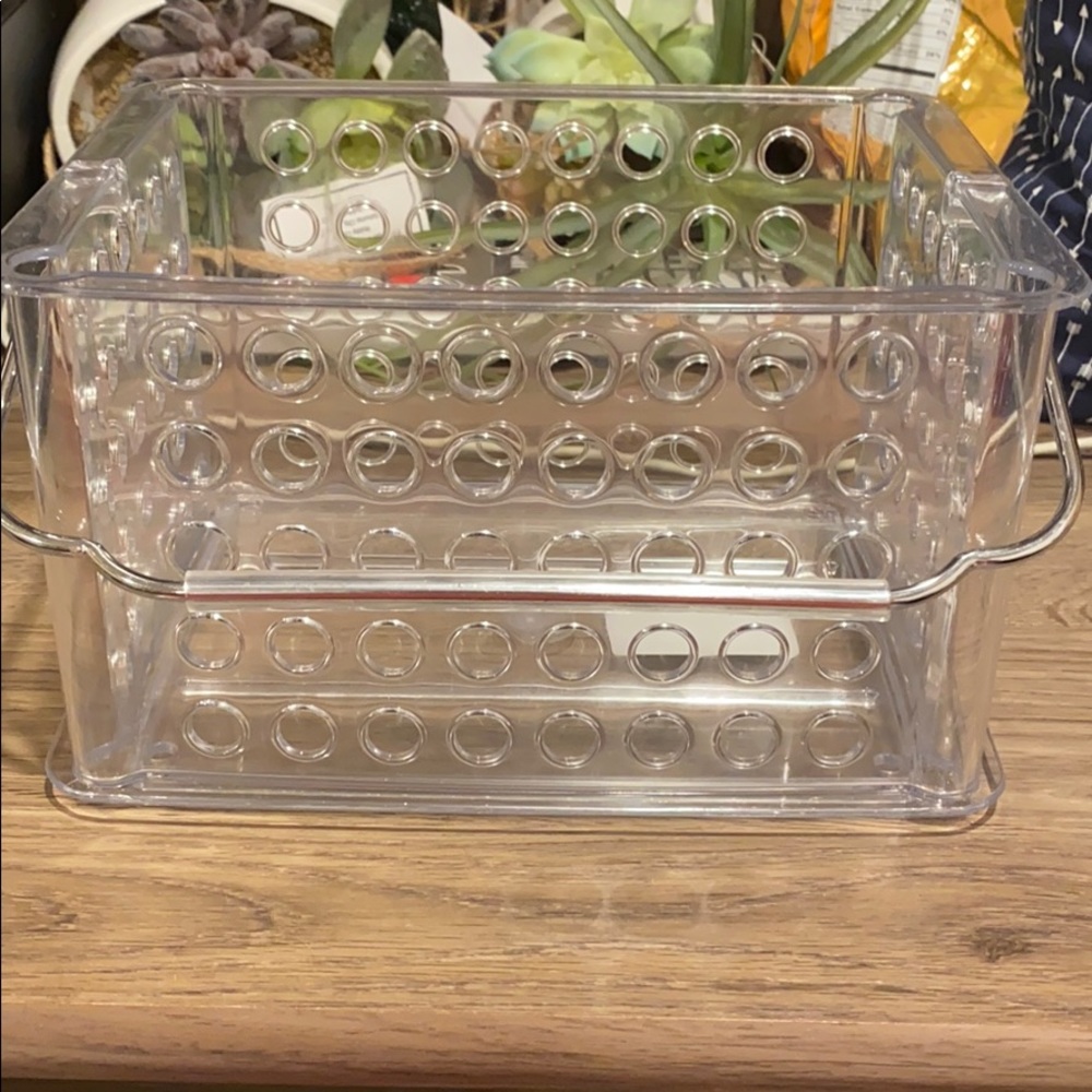 Clear toiletries basket
